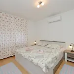 Simun Petar * Posedarje