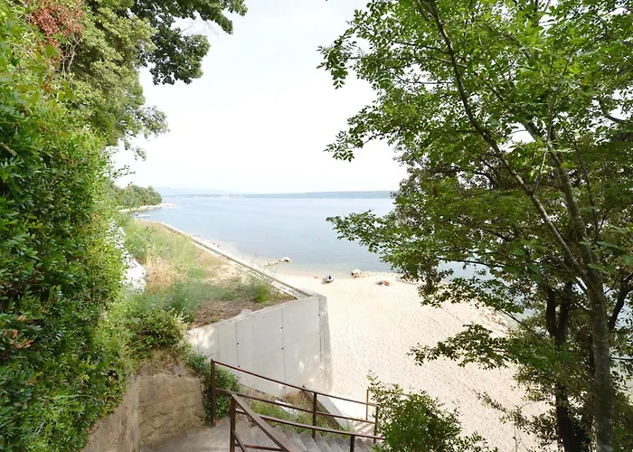 公寓 Simun Petar