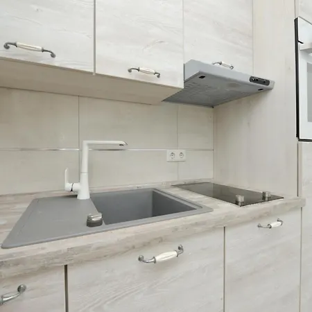 Simun Petar Apartment Posedarje